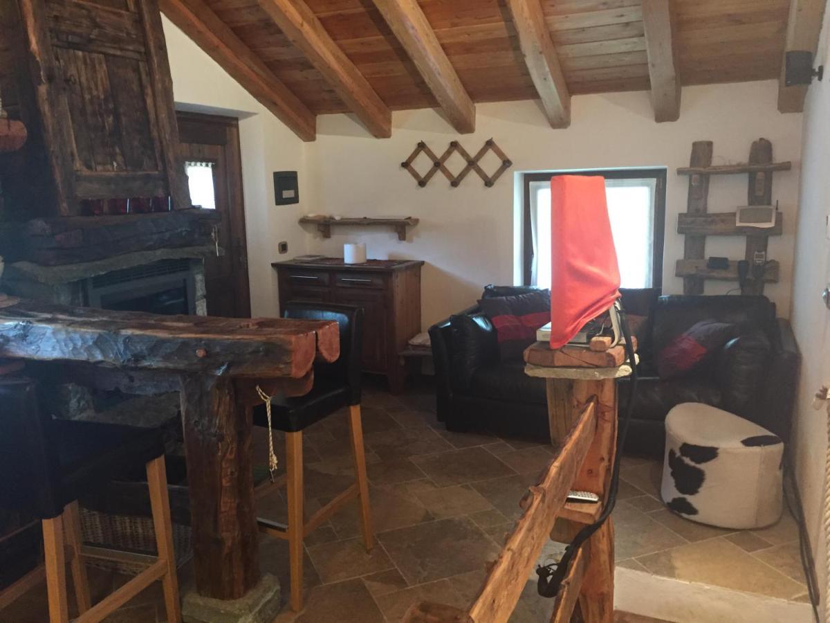 Chalet Gorret Cheneil Valtournenche Esterno foto