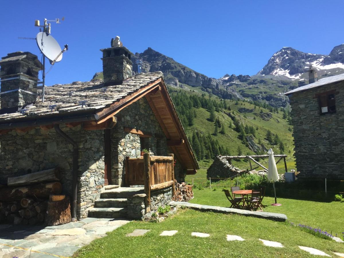 Chalet Gorret Cheneil Valtournenche Esterno foto