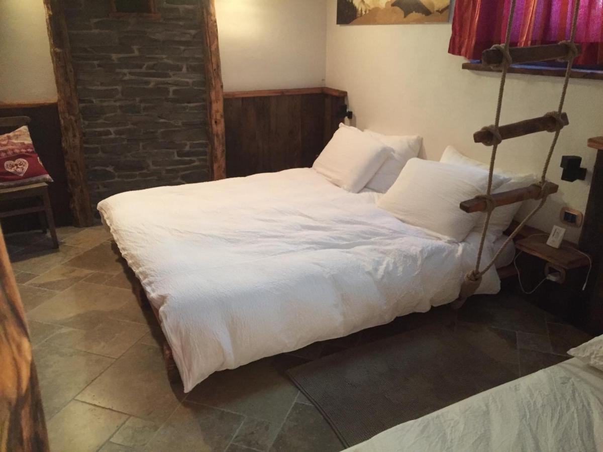 Chalet Gorret Cheneil Valtournenche Esterno foto